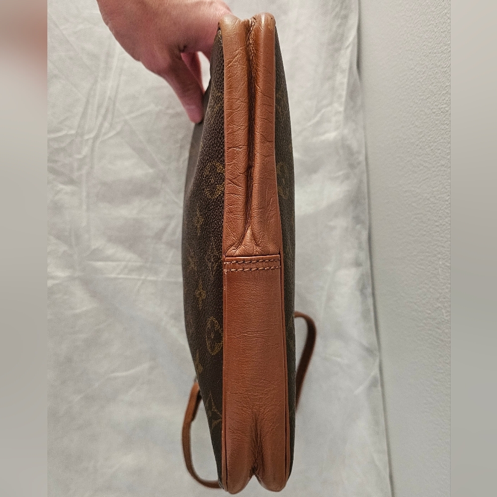Louis Vuitton Brown Monogram Clutch - Picture 6 of 13